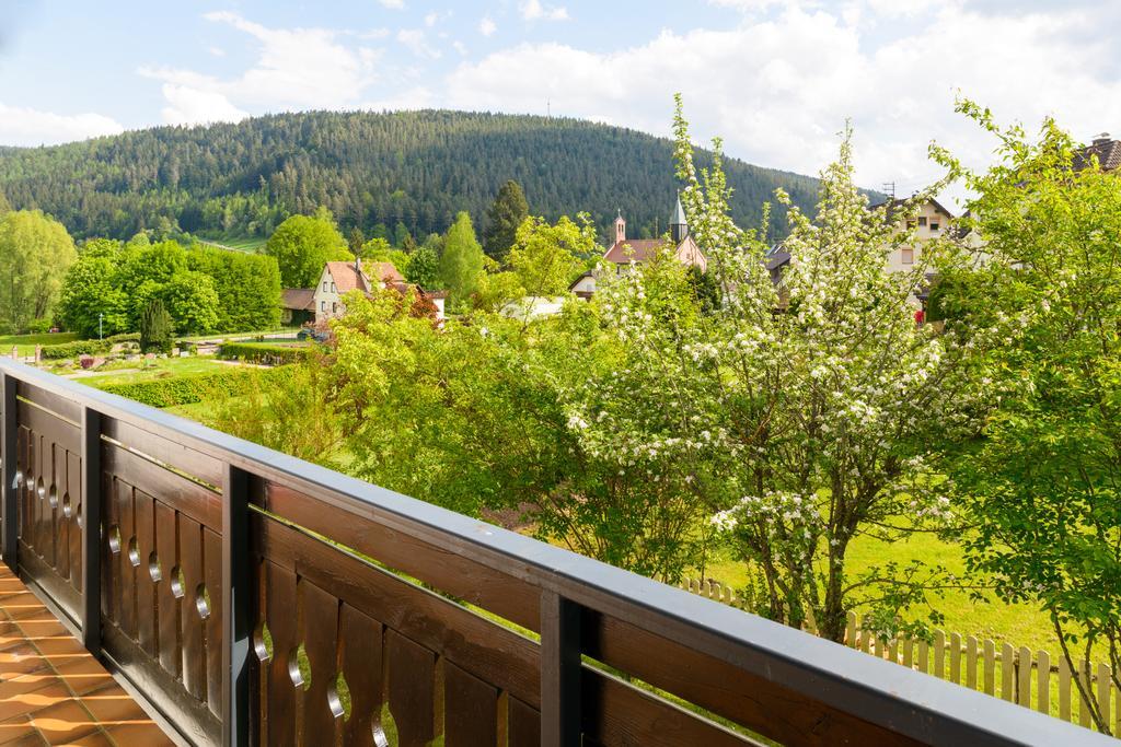 Hotel Schwarzwaldschäfer Enzklösterle Exterior foto