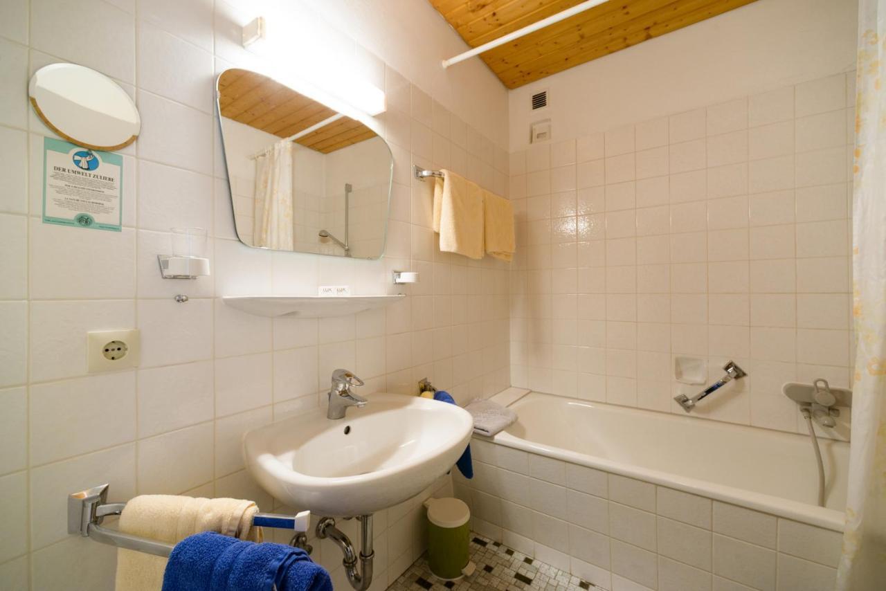 Hotel Schwarzwaldschäfer Enzklösterle Zimmer foto